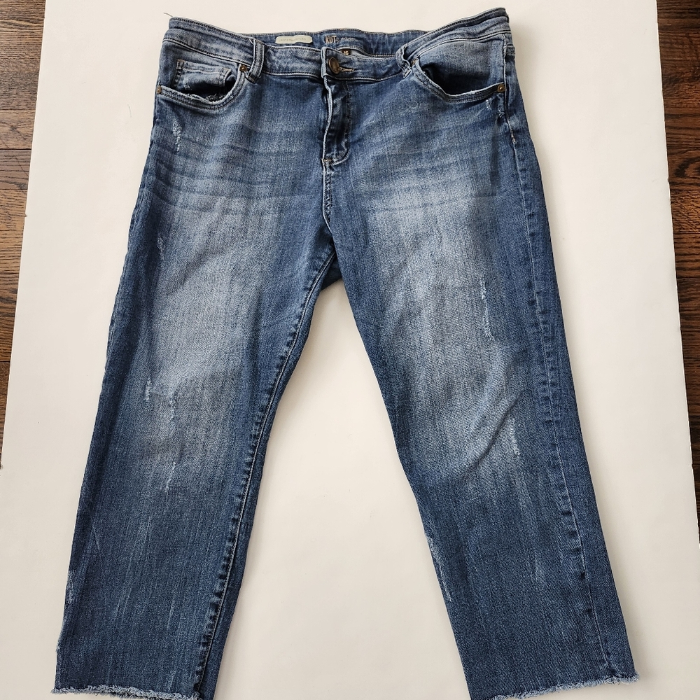 Kut from the Kloth Medium Blue Crop Straight Leg Jeans